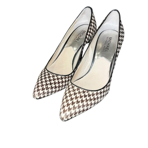Michael KORS FLEX DOROTHY CLASSIC BLACK WHITE HOUNDSTOOTH PUMPS 7 heels - Picture 4 of 5